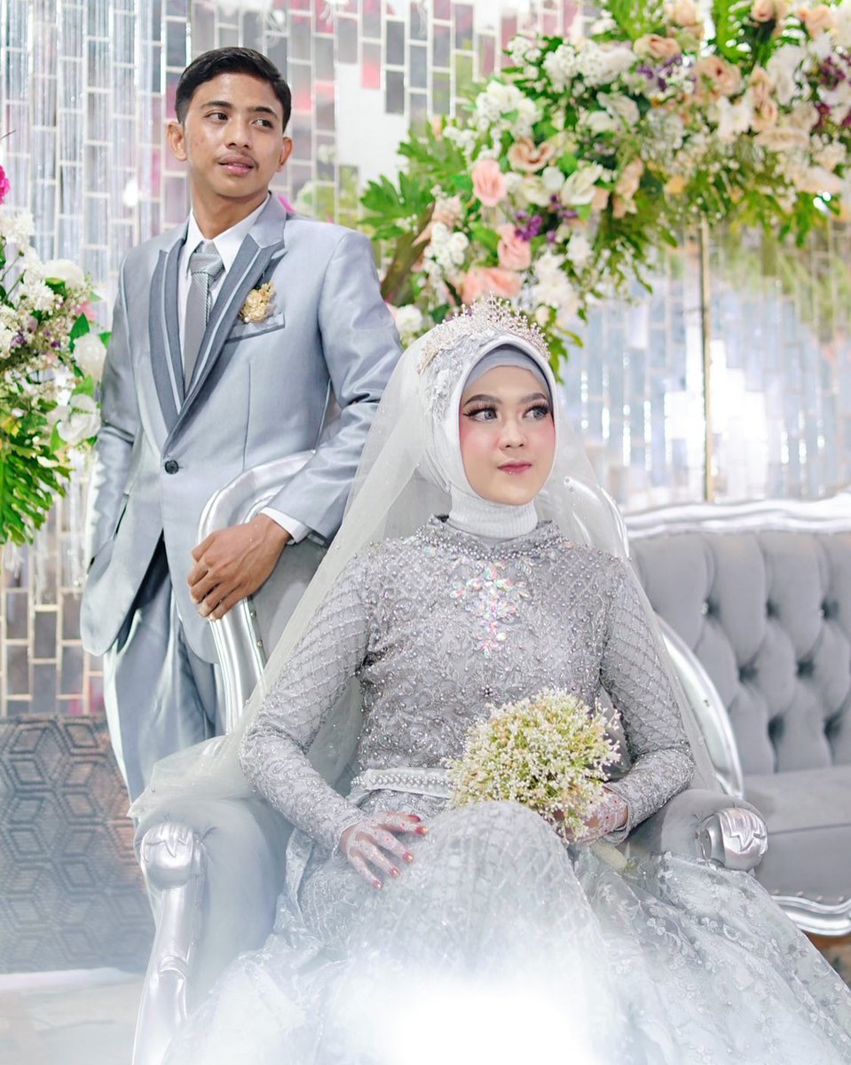 oliveirah78's tweet photo. Bride @ncaa_ajii
Make Up @apriliaadwi24_
Henna art @att. tiat_hennaart
Fg @aaabie_kotock....... https://t.co/nBl3Fbukyu