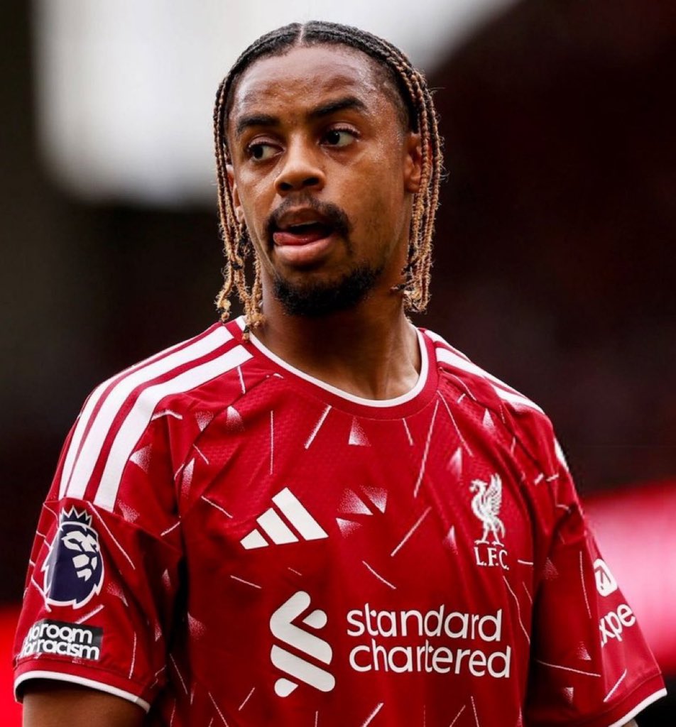 UTDTrey's tweet photo. €140M for 004✍️ https://t.co/MREpRvQ2Zi