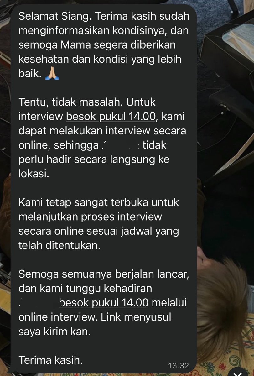 laufzeyi's tweet photo. minta reschedule jadwal interview offline jadi online, dikarenakan aku gabisa dateng karna harus ngurus nyokap yang dirawat di RS, and this is their response….. 🥹🥹

sehat sehat buat para recruiter yang baikkkk https://t.co/9XLJY7vbCb