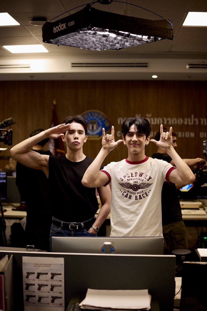AlwaysSaveYouTH's tweet photo. เริ่มปกป้องกันแล้วจ้า Q1 #IWillAlwaysSaveYou https://t.co/BqcA8x4Pau