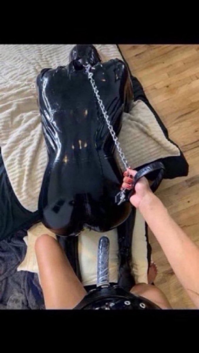 SweetCatfish1's tweet photo. Mommy wants to play with her little toys and pets. Who’s up for some game time with mommy. 

I’ll definitely won’t scam you out of every penny you got in your bank account 😇 

#cuck #wankchat #hotwife #nsfw #nsfwtwt #bbc #bnwo #findom #horny #goon #gooner #bdsm #findom #techdom https://t.co/JFDmCaZwlg