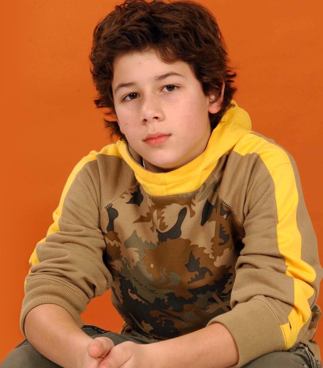 PopTingz's tweet photo. Happy 34th birthday to the handsome and talented Nick Jonas. https://t.co/cmMjUxzjDT
