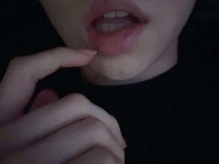 biancaxtar's tweet photo. u know what kind of secret is wanna tell u https://t.co/IxJnegs5XX