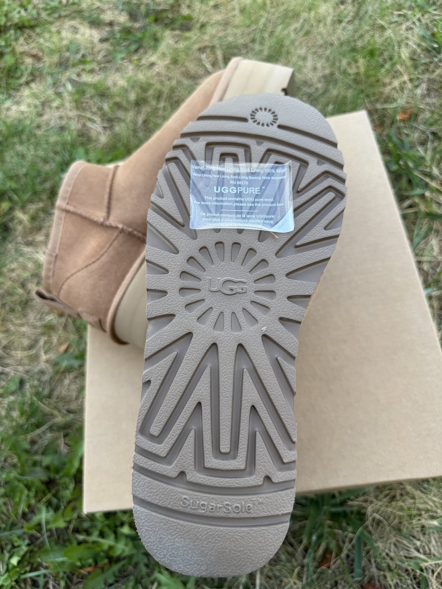 YeezyBoostLiao's tweet photo. UGG Classic Ultra Mini Platform Boot Chestnut (Women’s)🎆🎆🎆 1135092-CHE🇭🇺size：36,37,38,39,40 https://t.co/NPHRSXjoWS