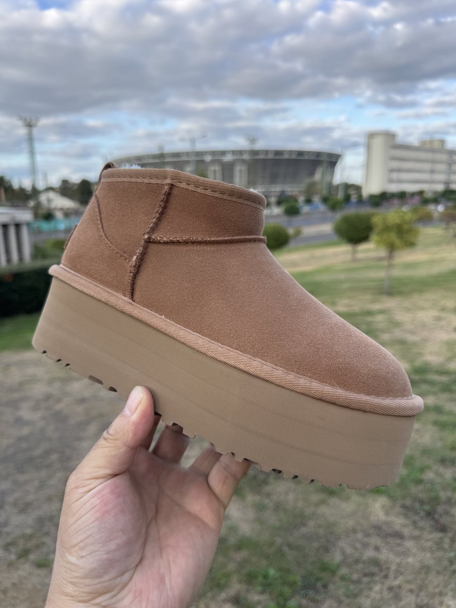 YeezyBoostLiao's tweet photo. UGG Classic Ultra Mini Platform Boot Chestnut (Women’s)🎆🎆🎆 1135092-CHE🇭🇺size：36,37,38,39,40 https://t.co/NPHRSXjoWS