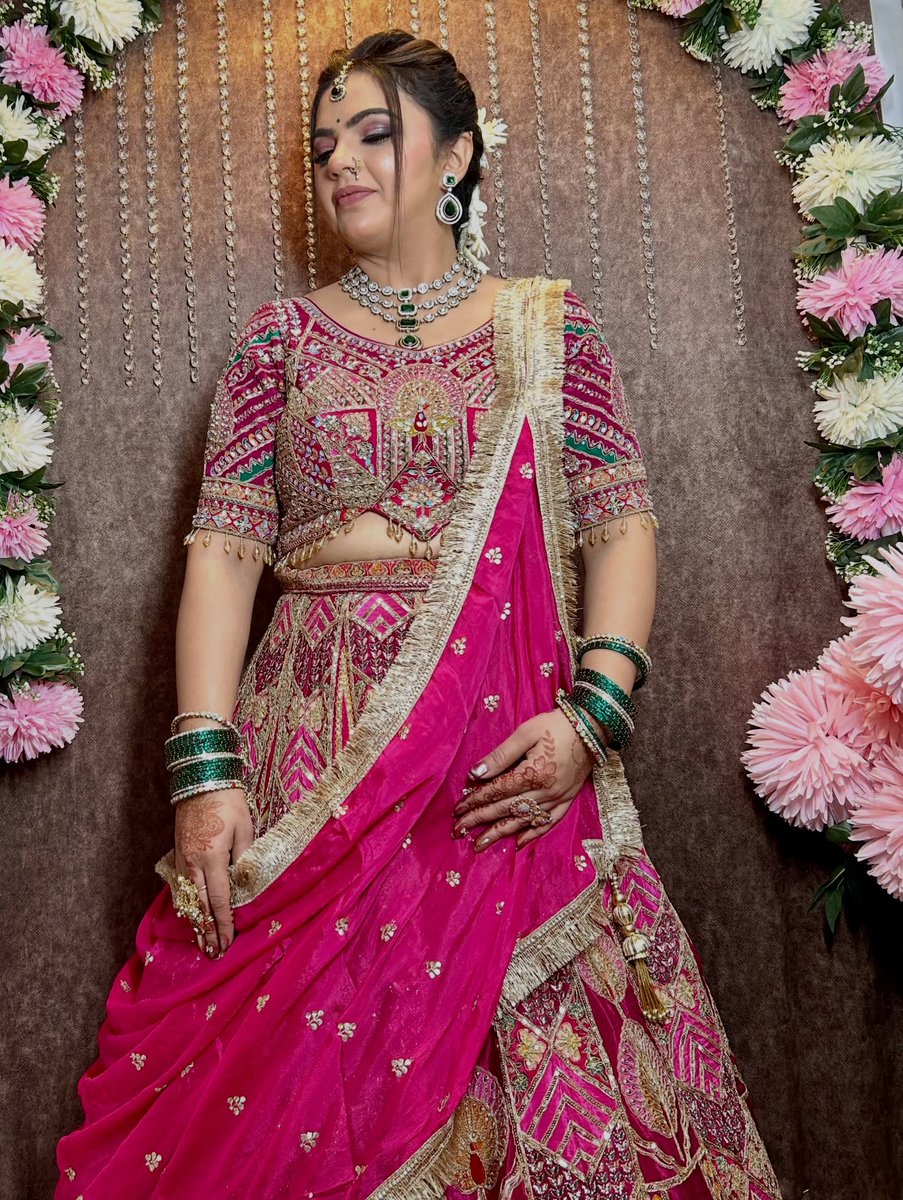 vero_CdS's tweet photo. Makeup @sudha_chaudhary_makeup_studio    #ｖａｉｒａｌｐｏｓｔ https://t.co/hNfKNSnkl9