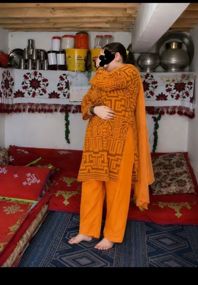 wafaacuckold's tweet photo. My wife picture I need young and beautiful clean boy for my wife ہمیں ایک خوبصورت زندگی ��زارنے کے لیے ایک بہترین اخلاق والا اور رازدار لڑکا چاہے۔۔ ہم فاٹا سے تعلق رکھتا ہے میری بہت خوبصورت ہے https://t.co/VOni5rT7SN