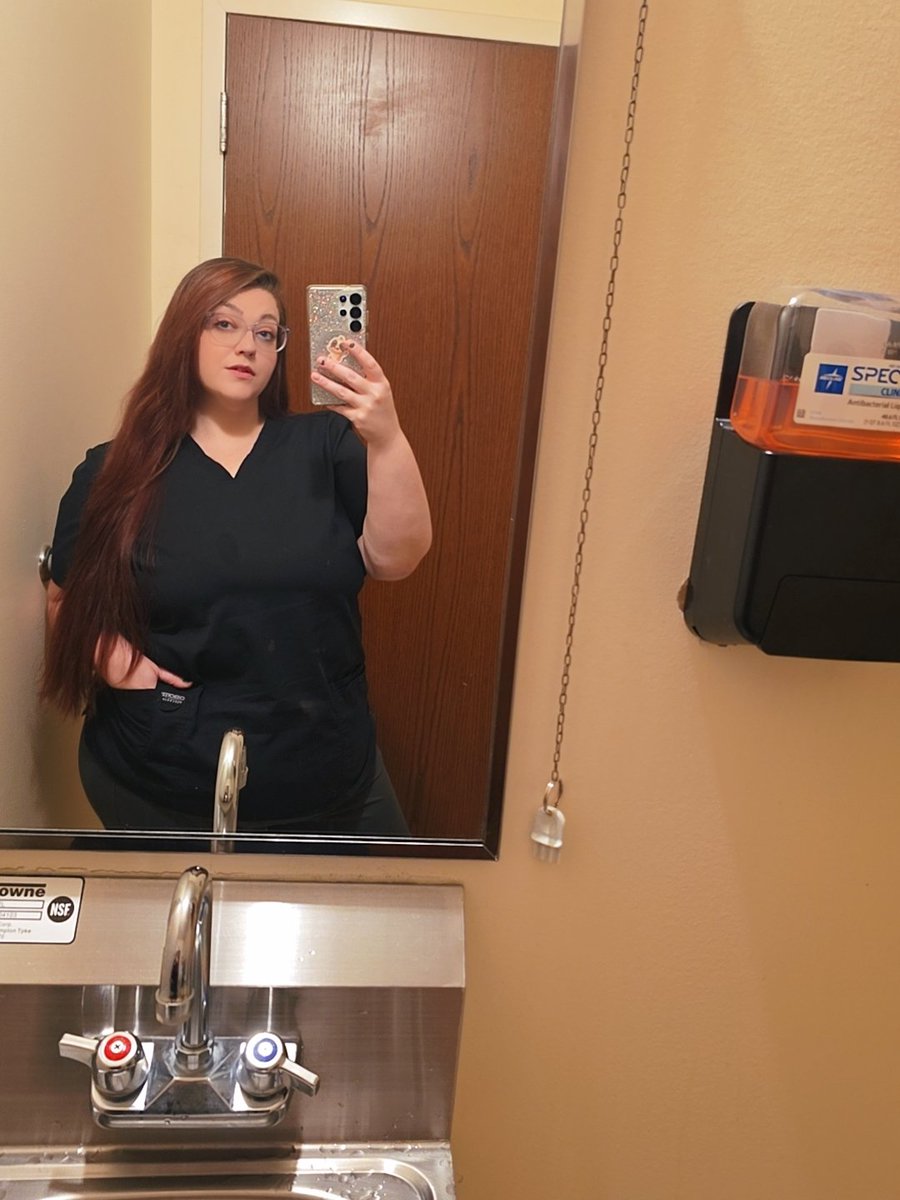 Veefantasy077's tweet photo. Night 6/6, Im tired, enjoy a flash. send coffee ๐
๐ญ
#bbw #nsfwtwtูู #pawg #curvy #milf #chubby #plussize #biggirl #boobies #booty #nightshift #flirt #flash #ofmodel #OF #content #bbwadmirers #bbwappreciation #tired https://t.co/sudGitdfd6