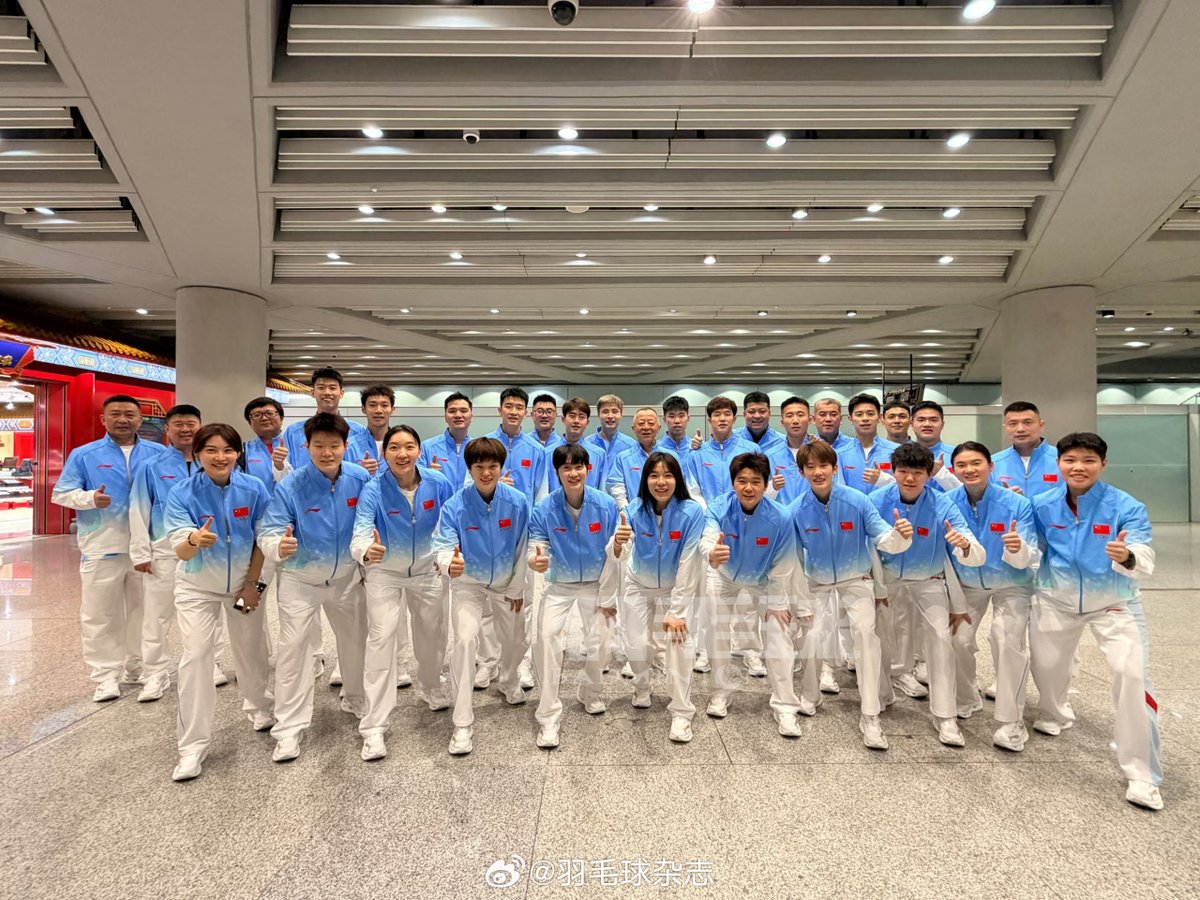 CGTNSportsScene's tweet photo. 🇨🇳China's badminton team heads to #AsianGames2026, headlined by:

MS: World champion Shi Yuqi
WS: Olympic champion Chen Yufei, world No. 2 Wang Zhiyi
MD: World champions Liang Weikeng/Wang Chang
WD: World champions Liu Shengshu/Tan Ning
XD: World No. 1s Feng Yanzhe/Huang Dongping https://t.co/oEPLeatm23