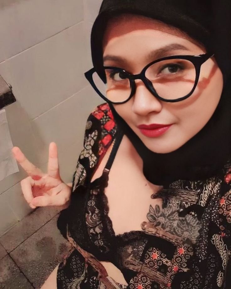 Ifthac6ai's tweet photo. Bu guru cantik

Cek bio aku https://t.co/Vk46YN0NTB