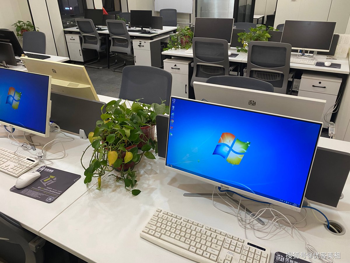 mopso660102's tweet photo. Just wrapped up a productive morning sync with cross-team colleagues – nailing action items and setting clear next steps for this week’s project!  #WorkDayVibes https://t.co/UWNHHTaRPI