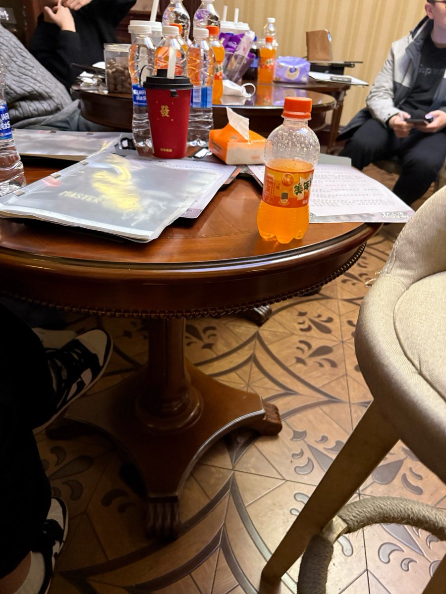 hopsa425651's tweet photo. Just survived a chaotic murder case in the new escape-themed script! Our team’s logic and teamwork carried us through—way more thrilling than I expected! ♂ https://t.co/LgdjjEVuZH