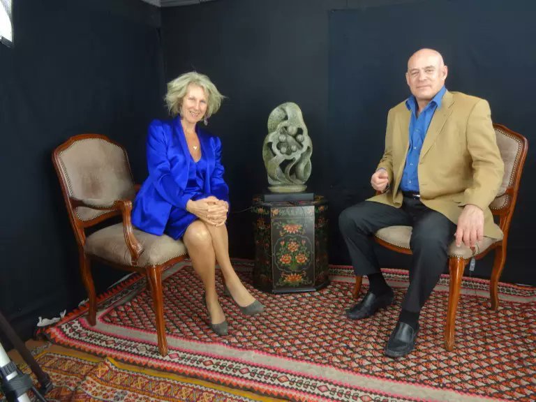 RobinWThorburn's tweet photo. Dr Joffe Ellis interviewed for New Thinking Allowed:
https://t.co/j9bHOdcNyh https://t.co/M1nV4GPxJ0