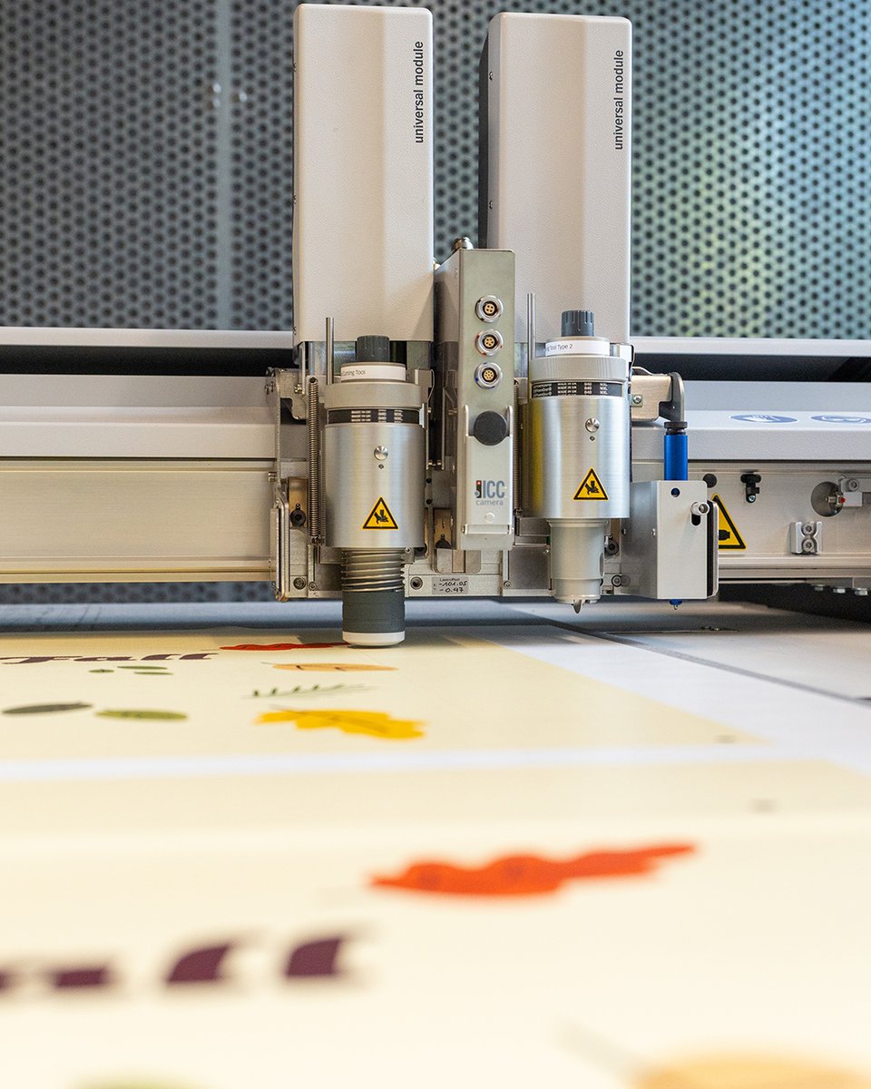 ZundCutter's tweet photo. Sample of the Month September 📆
Precision cutting and folding create a sturdy bag that holds together solely through its shape. Material: PVC banner | Cutter: S3-M800 | Cut tool: UM+UCT z16 | Crease tool: CTT2 | Wheel: C210
#zundcutter #sampleofthemonth #teamzund https://t.co/y1M99JAHYs