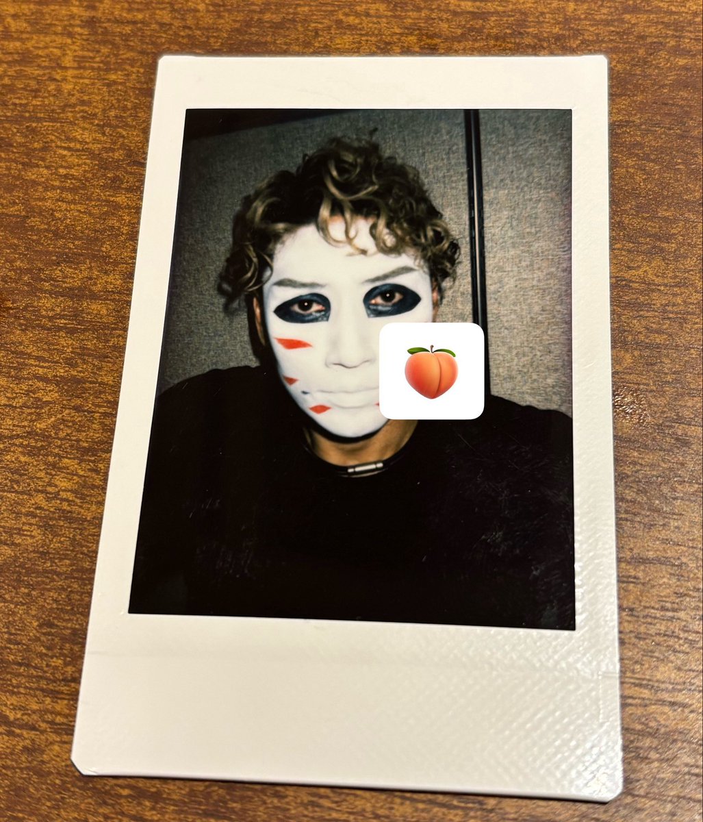 usausa777pyon's tweet photo. 【交換希望】(郵送)
ゴールデンボンバー 超厄年祭
ガチャ

【譲】樽美酒研二 チェキ
(今回のツアー渋谷2日目のチェキです。)

【求】喜矢武豊 チェキ
(今回～3年以内のチェキ)

郵送希望です。
お気軽にお声掛けください。 https://t.co/7Z1Kq6sg5D