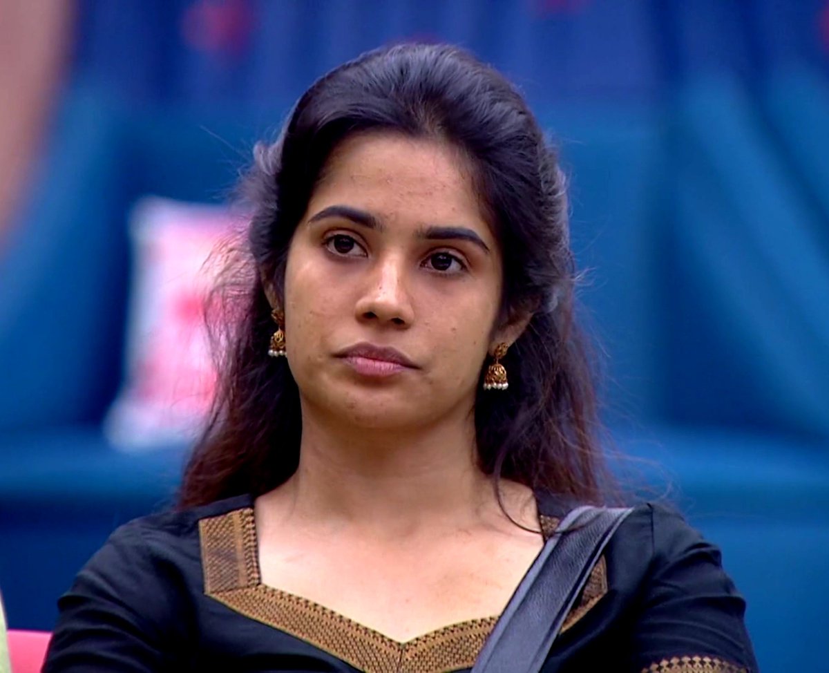 rajuuh21's tweet photo. Muthalazhi shathiga both are cute and beautiful 💝

Bbtamil https://t.co/WMgXtVbKZN
