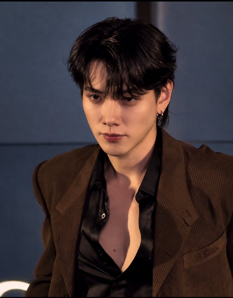 dinowtawlek's tweet photo. หล่อประหาร!!!😘🥰❤️💋🌹
#TheLonginesMasterCollection
#LonginesThailand
#ต้าห์อู๋ #DAOU #oueiija @oueiija https://t.co/cZwhHrY7KC