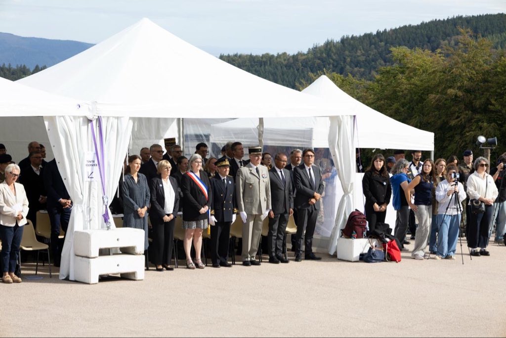 PapNdiaye's tweet photo. J’étais présent dimanche dernier à la cérémonie d’hommage aux victimes du complexe concentrationnaire de Natzweiler. 

50 000 détenus y furent internés, dont 17 000 moururent sur place.
Face aux temps sombres, se souvenir et transmettre restent plus nécessaires que jamais. https://t.co/zZ1xHezO2I