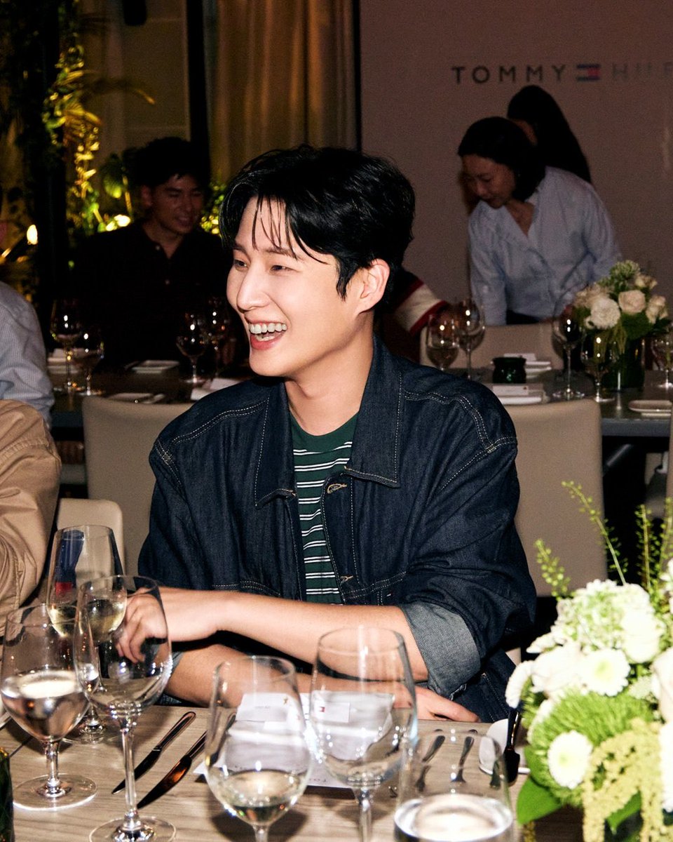 mrsjungchanwoo's tweet photo. YoungK at Tommy Hilfiger Dinner Party! https://t.co/vZEvJATlYj
