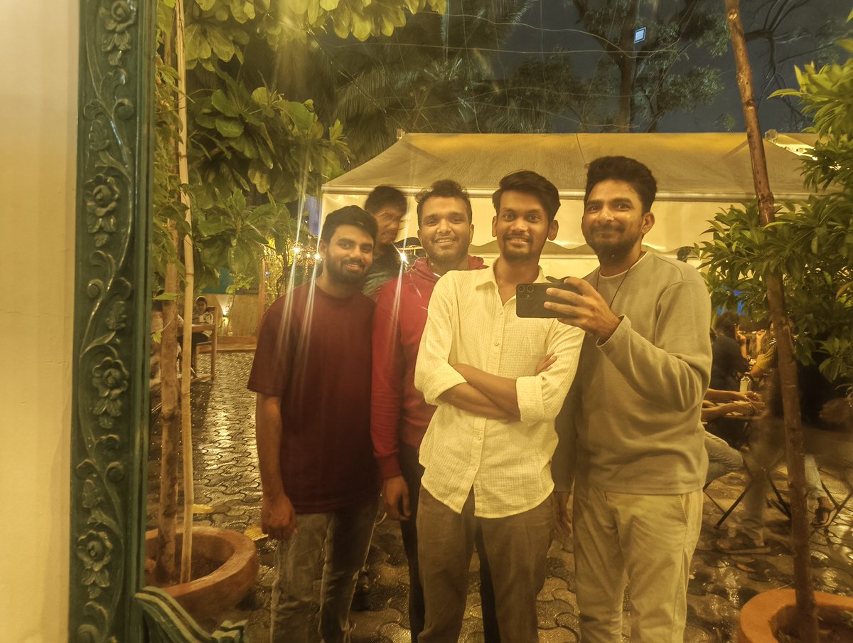 achith_juu's tweet photo. #Friendship #Rangdebasanti #Dosthi #HappyDays #LifeisBeautiful #Love https://t.co/pDn11YPxC4