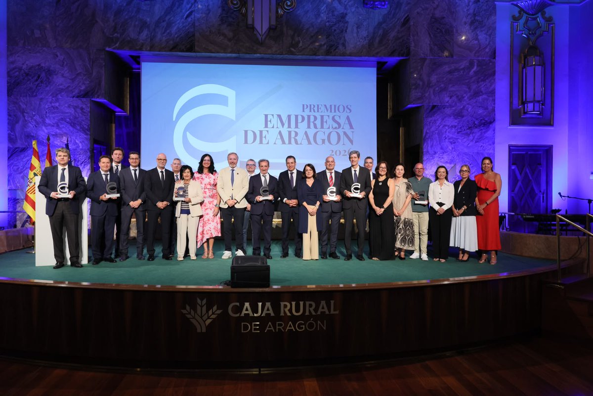 CEOE_Teruel's tweet photo. Ayer se celebró la gala de los Premios Empresa de Aragón 2026, organizada por CEOE Aragón.

👏 Limpiezas El Torico, empresa turolense recibió el premio en la categoría PYME.
¡Enhorabuena! 👏

#CEOETeruel #PremiosEmpresaAragón #Teruel https://t.co/hFhov9i62Z