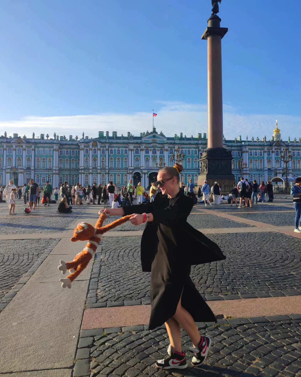 MarvaTomjalg's tweet photo. Дашка с Васькой в Петербурге 😜 https://t.co/OwTuLbUVLz