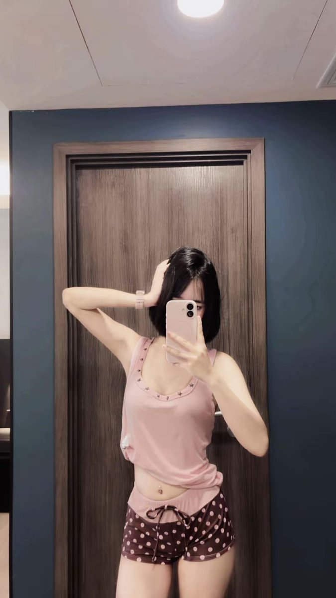 Jira1444's tweet photo. ไม่มีรูปลงล๊าาาาา #ภูเก็ต https://t.co/VFkTDlR74l