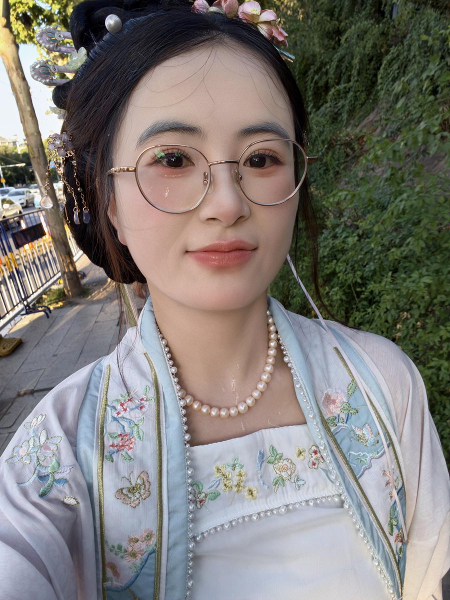 wielik81's tweet photo. 排卵期刷推文的内裤都湿了，发给推文露脸看看，有没有约我.... https://t.co/3OMk4NYyte