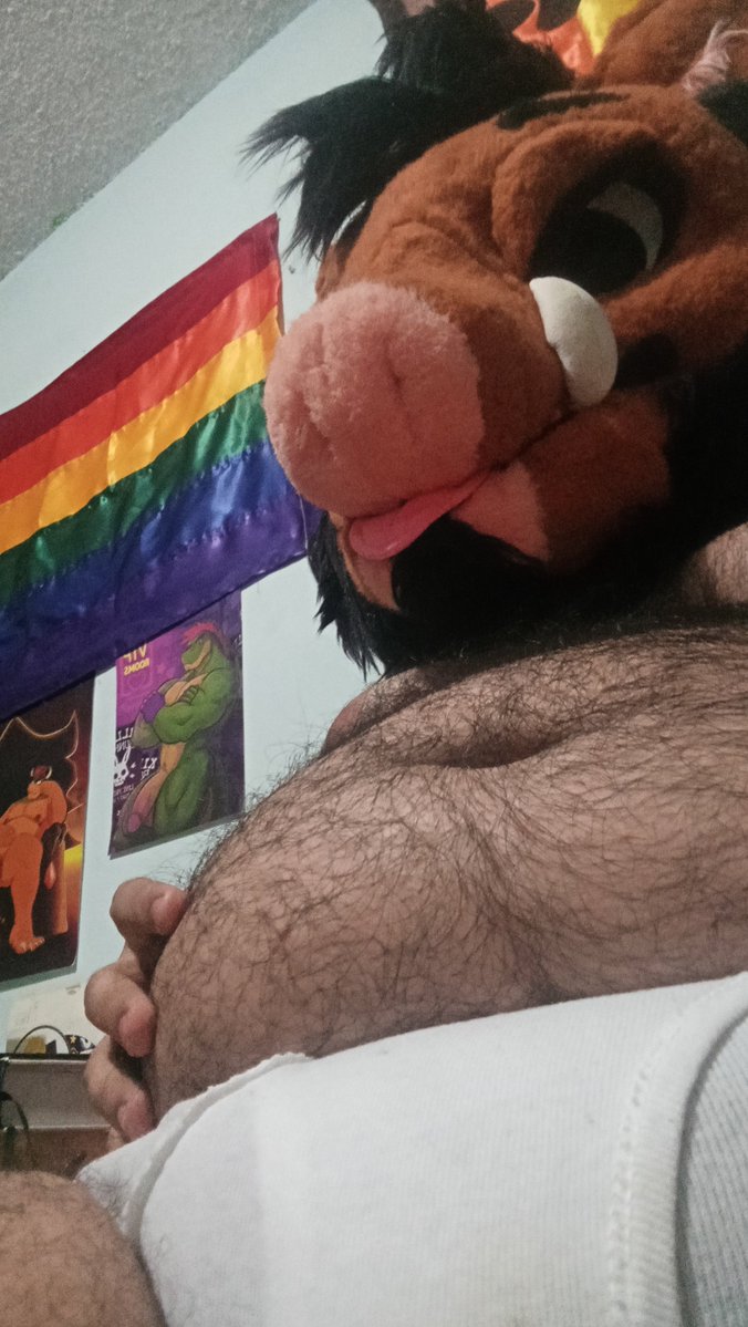 ChonkyBoar's tweet photo. Resucitó el AD y ya es público.
Aquí el jabalongo ya mostrará su lado más salvaje ;3

#murrsuit #gayfurry #gay #chubby #furrynsfw #yiff https://t.co/62mh2RCu9L