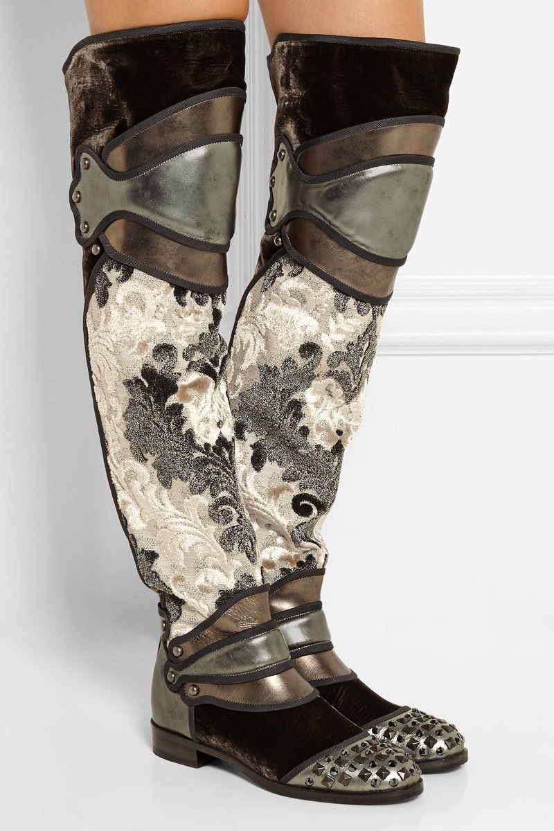 bloodstorming's tweet photo. dolce and gabbana armor boots ‘14 https://t.co/wk45oNBDwA