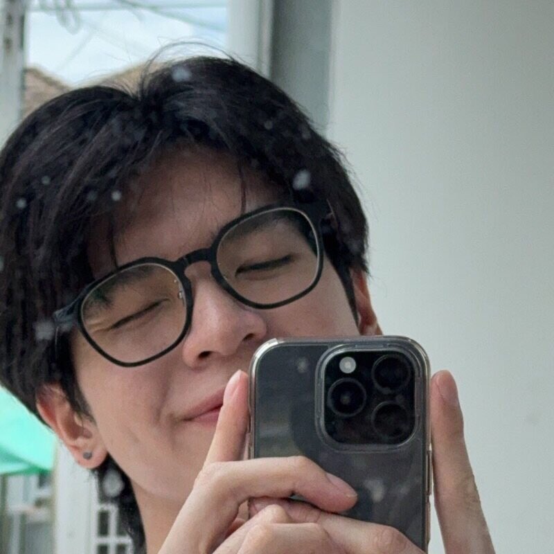 immiuuim's tweet photo. ลาเต้ตี๋แว่น 1 ที่ค่ะ 🤲🏻 https://t.co/MYxNqFkWw2