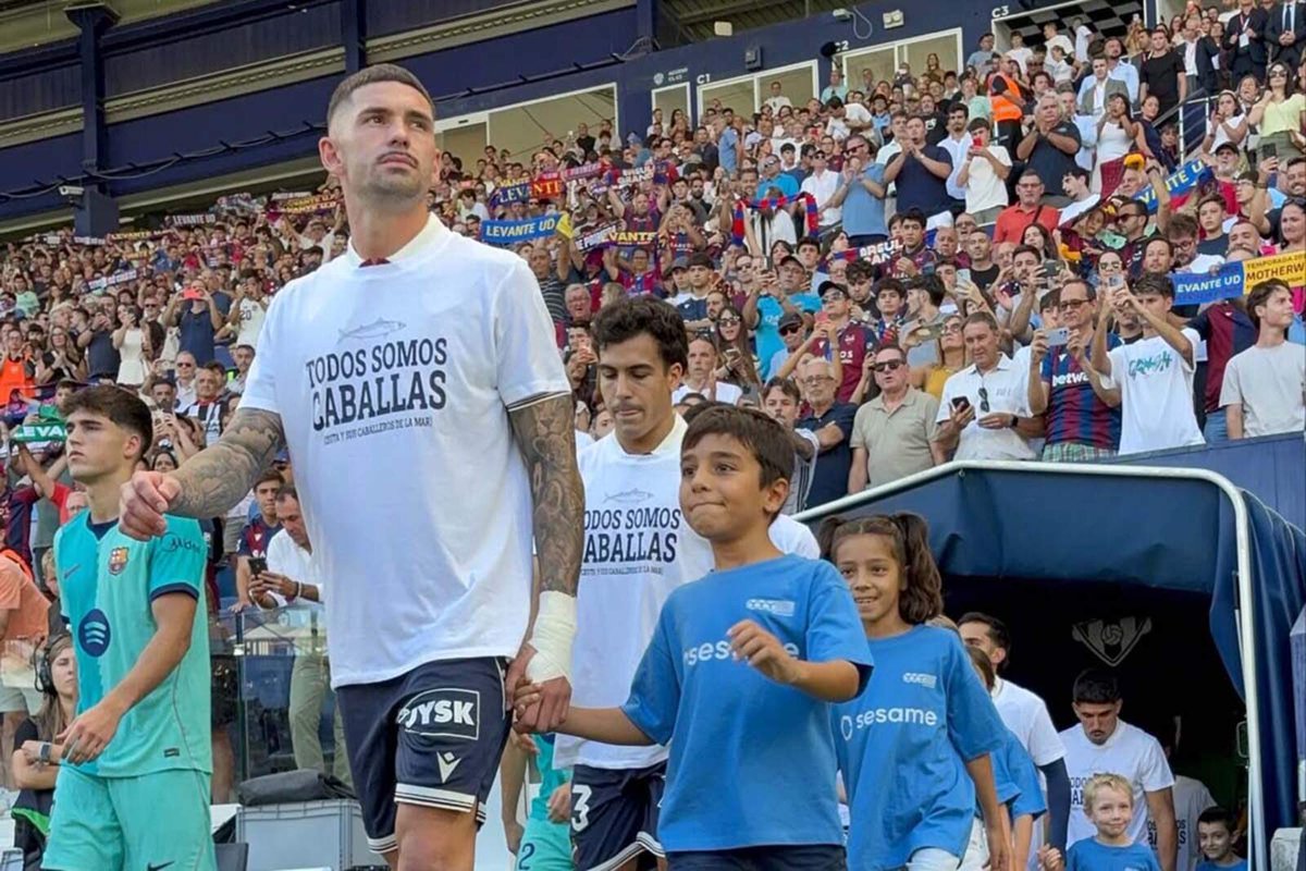 yipikayei7's tweet photo. Acepto lecciones de aficionados de cualquier equipo excepto del FC Barcelona https://t.co/1gQsvEuxD3