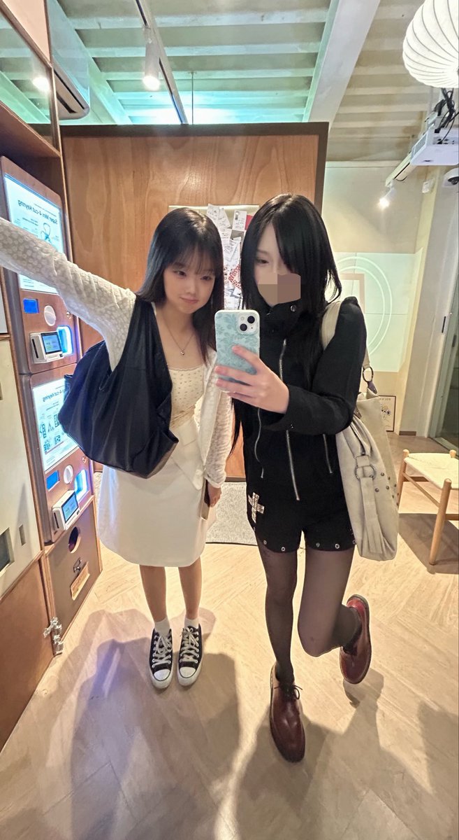 offspring3o's tweet photo. 친구랑 뚝섬나드리햇는데
둘이 스타일 ㄴㅁ달라서 여대생마라탕됏어요 https://t.co/QBnHTxEA8k