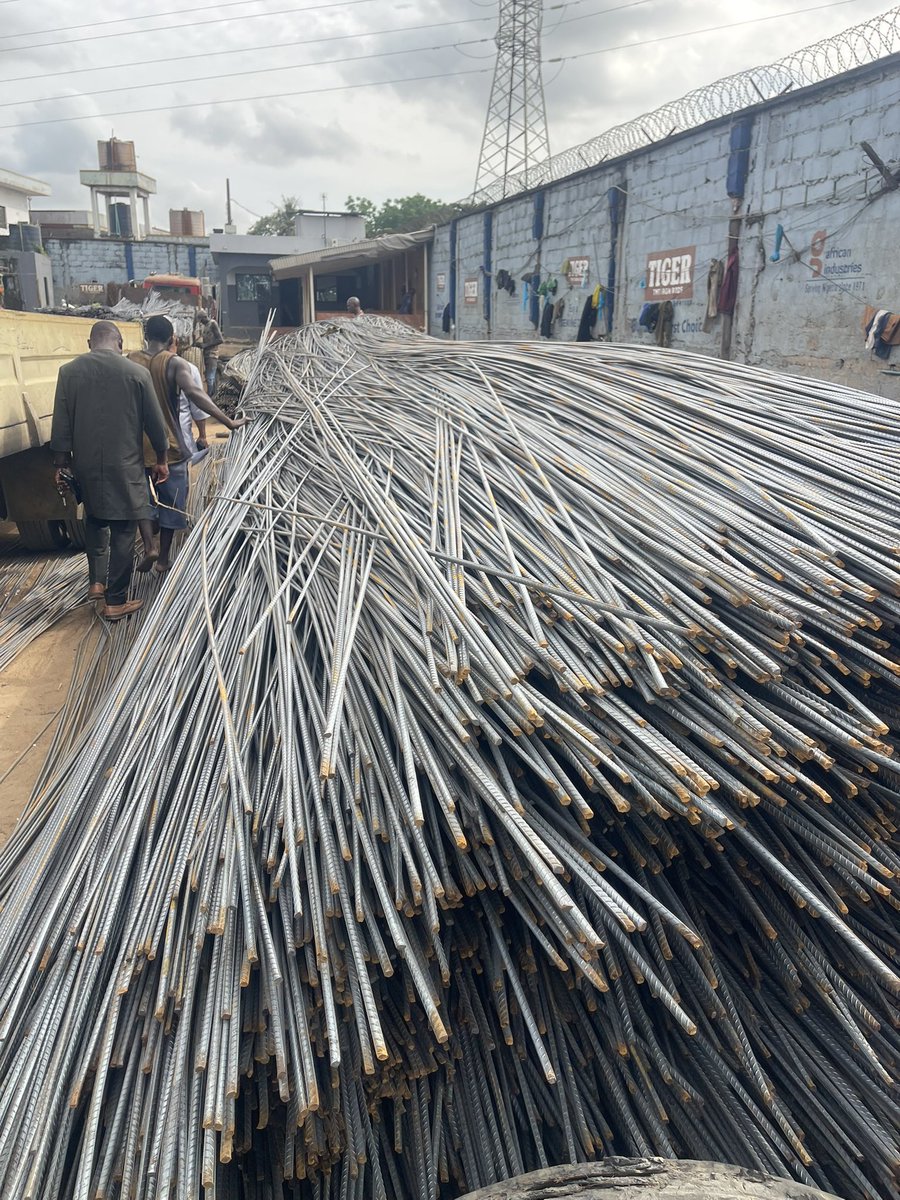 Yourlove_dr's tweet photo. 🏗️ BUILDING? WE’VE GOT THE STEEL YOU NEED! 🔩

Looking for quality iron rods at competitive prices?
Omola Steel supplies iron rods in all sizes, available for both retail & wholesale.
✅ Quality products
✅ Reliable supply
✅ Competitive prices
✅ All iron-rod sizes
✅ Retail & wholesale
📍 Command Road, Atapa Bustop
📞 07037490242 — Call/WhatsApp
Whether you're building a house, commercial project, or handling a major construction job, send us a DM or call today.

OMOLA STEEL — Building Stronger Together. 🏗️🔩
#OmolaSteel #IronRods #BuildingMaterials #ConstructionNigeria #Builders #RealEstateNigeria #NigeriaBusiness