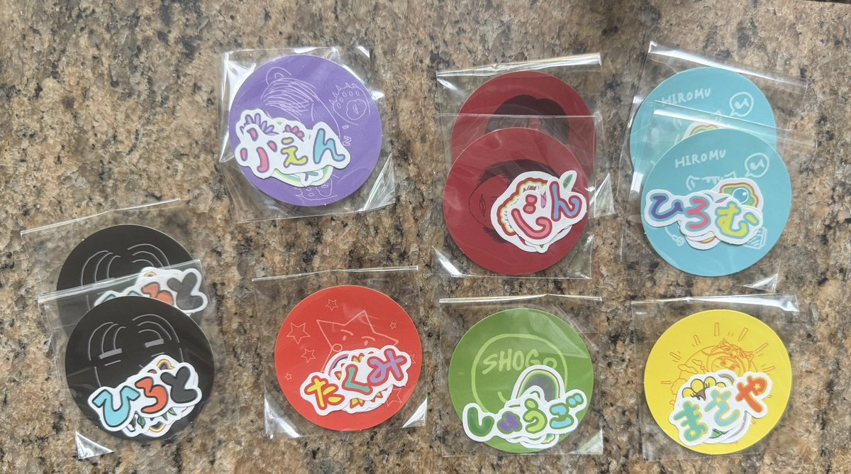 tin02yu's tweet photo. INI CITY OF LIGHTS カプセルトイ 交換

【譲】
ラババン 田島
顔アクキー 髙塚 許 松田
キャップアクスタ 西 許
キーキャップ 西
ステッカー 池崎 藤牧 佐野 後藤以外

【求】
藤牧 or 買取(ステッカー定価可)

本日手渡し、もしくは郵送可能です
お気軽にお声がけください！

#INI譲　#INI交換 https://t.co/vXkMd1QtHT
