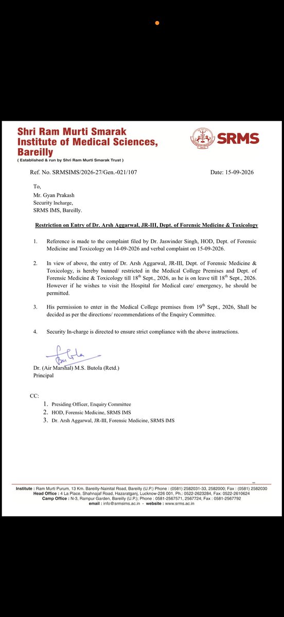drarsh1998's tweet photo. College mein entry ban krdi yr? kyunki i raised voice against Head of department, na mereko principal
se baat krne de rhe hain na hi dean se, ksey krun ab ? i cant wnter colege premises now till i applied leave https://t.co/75TKHvwHu2