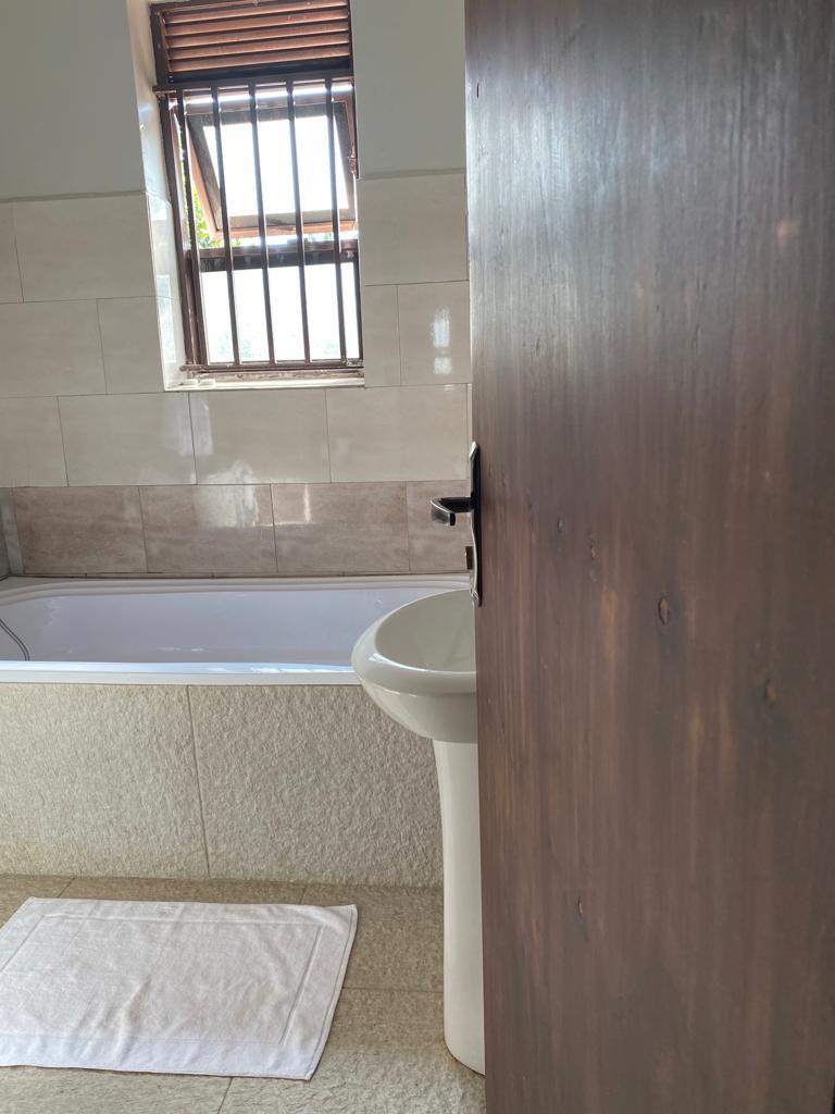 GoldenJinja's tweet photo. We’re definitely a cherry on top for you, due to the extra mile we go, to make your stay with us unforgettable. Golden Cherries, Jinja city, reservations: 0772120987/0759120987. https://t.co/1zIdUYiPuW