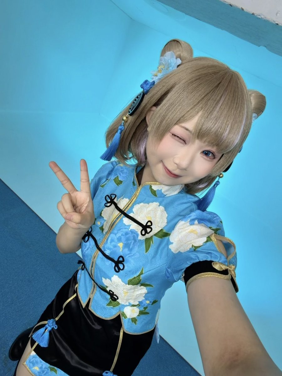 TokimekiBBQ's tweet photo. 🌟メンバー紹介🌟

✽+†+✽――✽+†+✽――✽+†+✽――

 #トキヤキ 6人目はchiyo
@Chiyoooooo0729 です〜！💗

μ'sでは南ことり🐦、Aqoursでは高海千歌🍊、Liella!では唐可可🐼を中心に踊っています🎀✨
プロセカでは小豆沢こはね🐹・花里みのり🌼を踊っています！🌸💫

💬本人からひとこと
「歌うことも踊ることも大好きです！🎶💃🏻 みんなと一緒に、もっともっと素敵な作品を作っていきたいです！💓」

これからの投稿もお楽しみに〜！🫶🏻💗