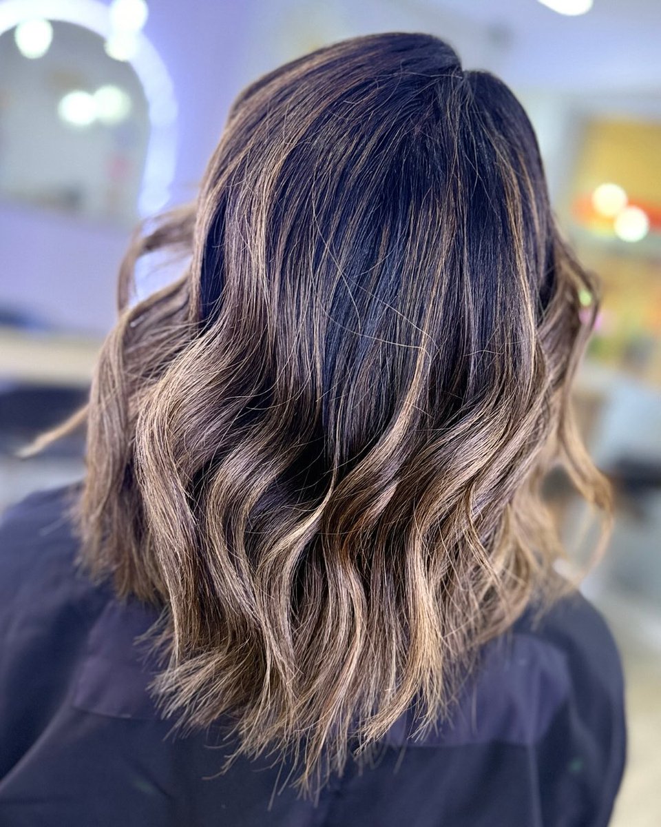 DirkSfatcuto's tweet photo. When your hair matches your morning coffee… perfection 👌
For online bookings, 🔗 IN BIO
📞 072 353 9920
📍De Ville shopping centre, Durbanville https://t.co/8xBcTFT7LY