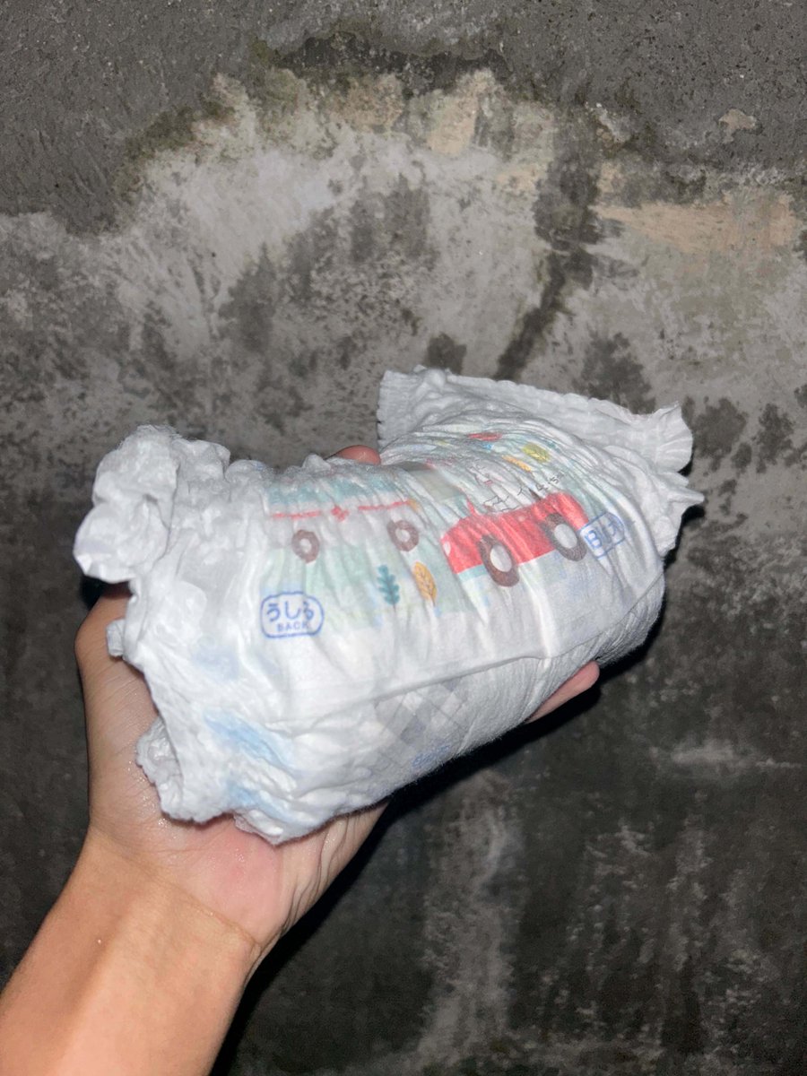 Mamypoko_boy's tweet photo. Good thing I wore a diaper last night—I managed to avoid an accident. 😅 https://t.co/7luHj6D8Bo