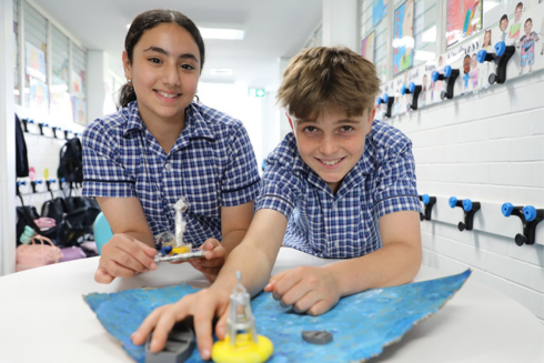 auscaths's tweet photo. Read this week’s Catholic Teacher briefing for stories on screens in learning, student wellbeing, young people putting faith into action, Indigenous history and reconciliation, and more.
Read more: https://t.co/yBkXu4N3bx

#CatholicEducation #CatholicTeacher https://t.co/vGccg5DiuI