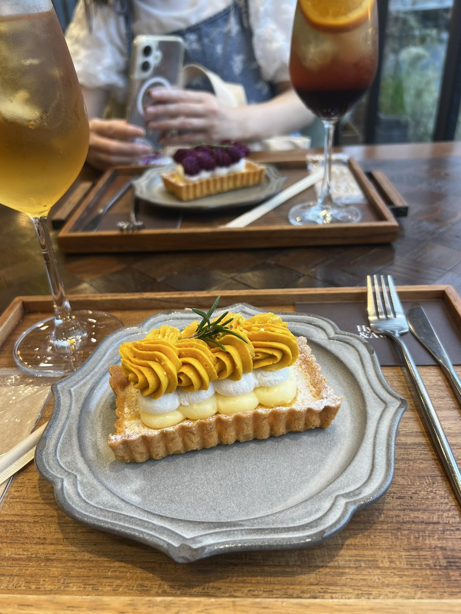 imashiroyui's tweet photo. 美味しすぎるタ���トを食べてきました！！
幸せ過ぎる🩵 https://t.co/jJqgB9CM2E