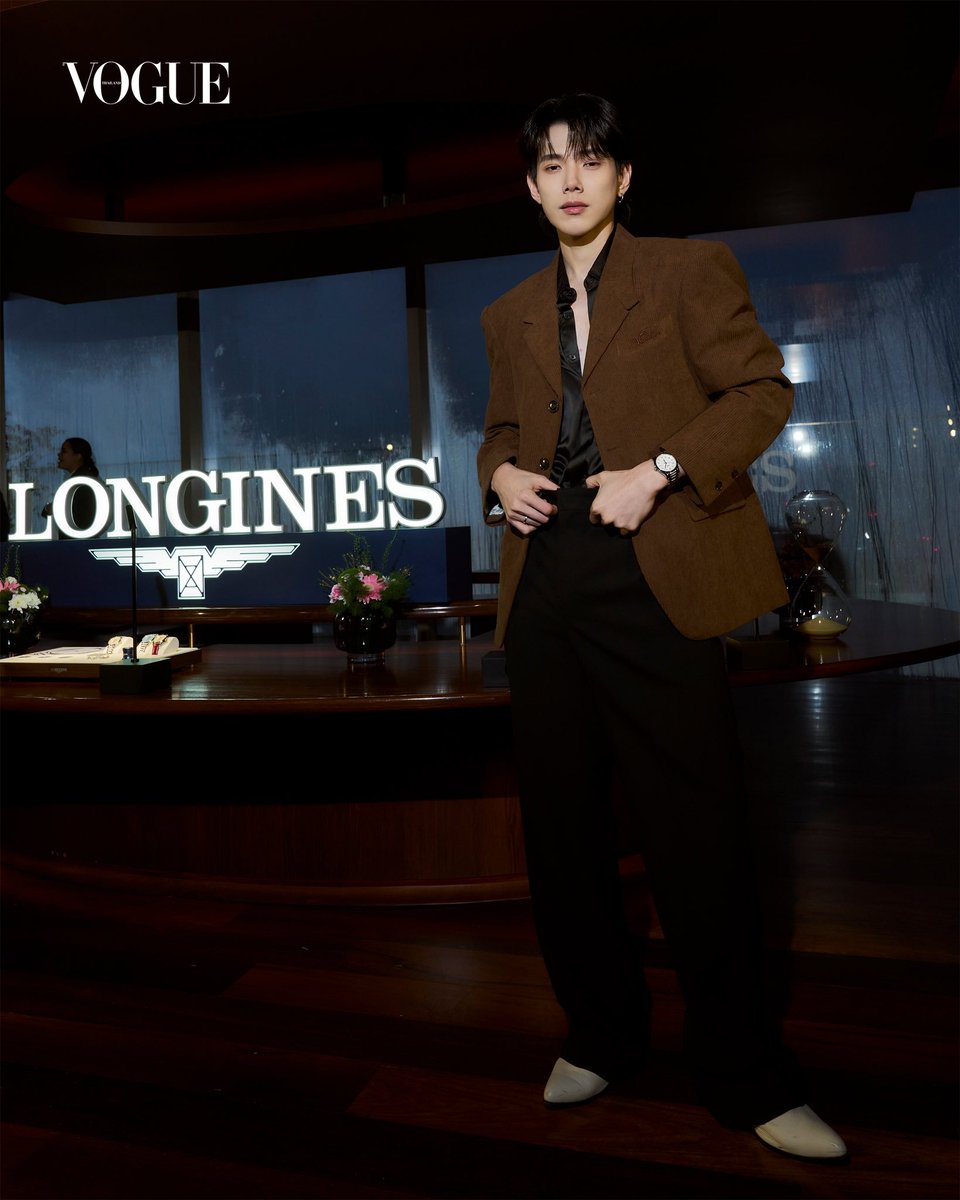 daouoffroadbra's tweet photo. [📸] Vogue Thailand via X com o #DAOU para a marca LONGINES na campanha "Longines Master Collection".

#TheLonginesMasterCollection
#LonginesThailand #ต้าห์อู๋ #oueiija https://t.co/hjpTT3GM3W