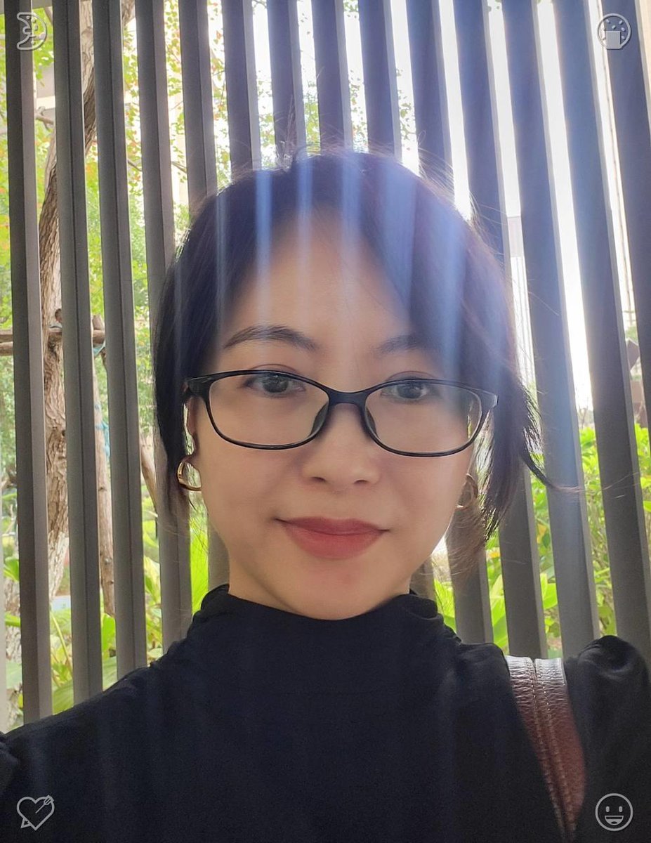 ROZOkh's tweet photo. 毛遂自荐一下，88年已婚小学老师，脾气好，性格开朗，情绪稳定，小众爱好，趁年轻及时行乐 思想放得开，欢迎来聊天... https://t.co/Vp0K8pBE5y