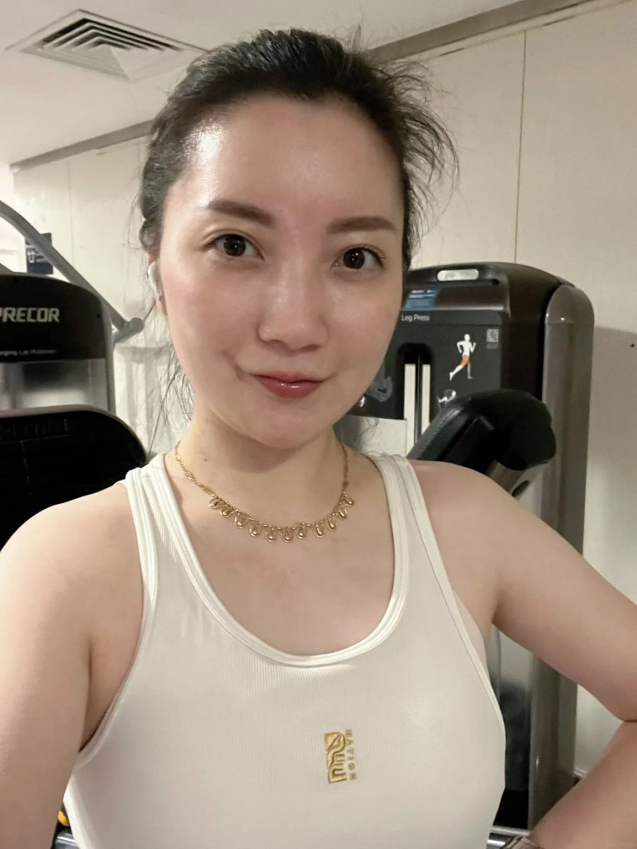brsa123's tweet photo. 35+的阿姨还有人喜欢吗？喜欢直接的男士 https://t.co/N3QdU0Yu14