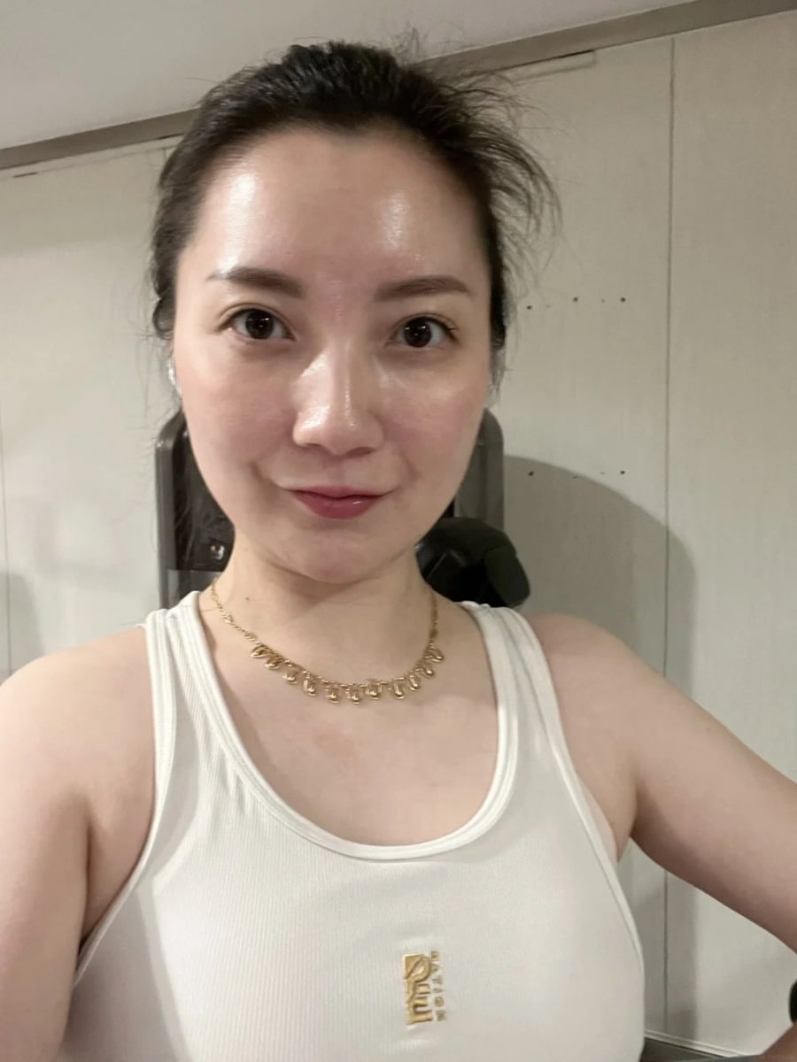 brsa123's tweet photo. 35+的阿姨还有人喜欢吗？喜欢直接的男士 https://t.co/N3QdU0Yu14