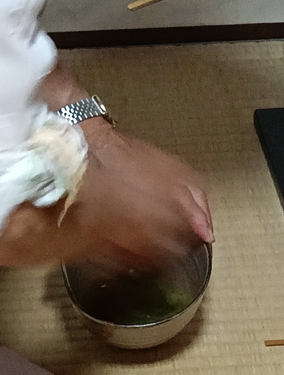 hoteltsurushima's tweet photo. お茶席【川口ハルキ】

約一ヶ月半ぶりとなりました🍵
だいぶ飛んでましたがなんとか
やれました💦
徳島県に行かれてたそうなので
有名なチョコ饅頭を、美味しく
いただきました🍫
来週は連休なので明けてからで
すね🗓️
愛媛県宇和島市 https://t.co/jg6uiGAi2U