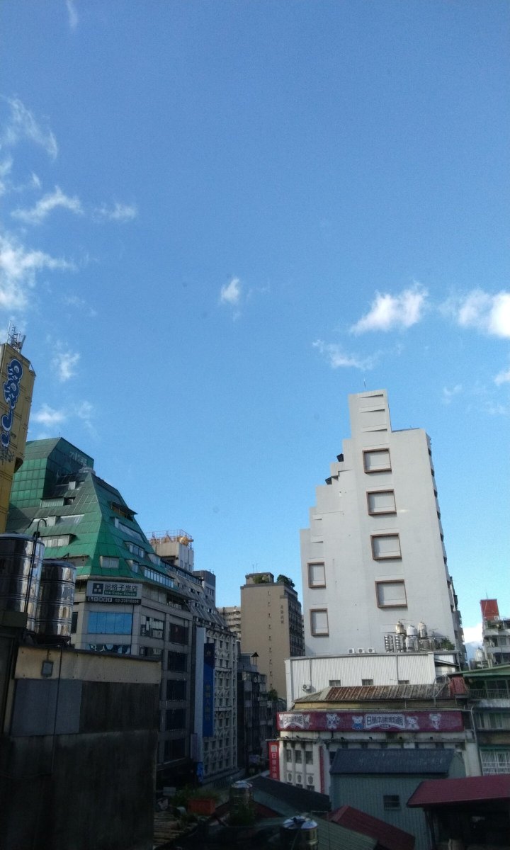 micarin_tea's tweet photo. 久し振りに青空見たわ☺。 https://t.co/23P7gFvH6g