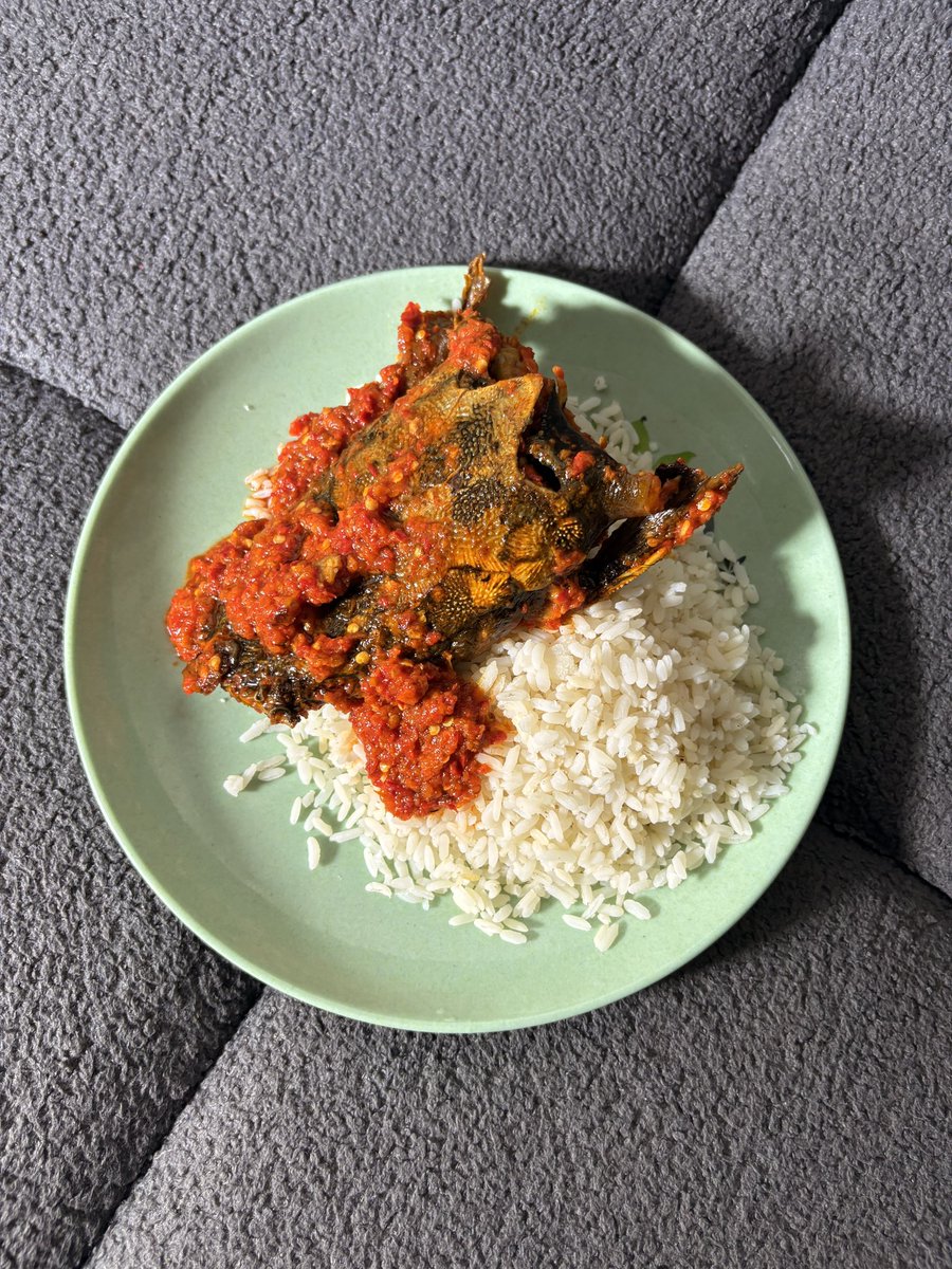 Talk2meeh's tweet photo. Breakfast is catfish head and peppered sauce 
What about you? https://t.co/1UdNsuQkTM