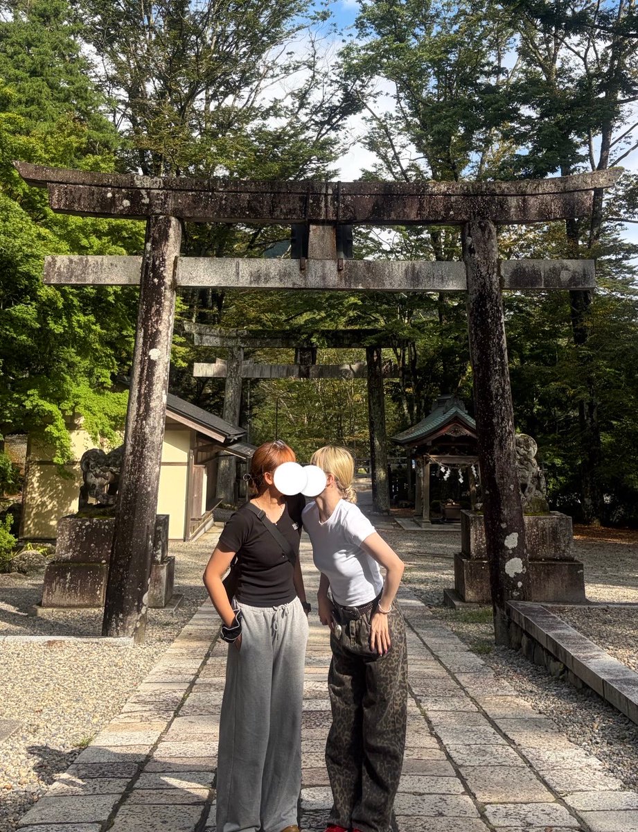 hpe____pp's tweet photo. 彼女のお友達と彼女と夏延長してきた☀️ https://t.co/EzH8uUAJn4